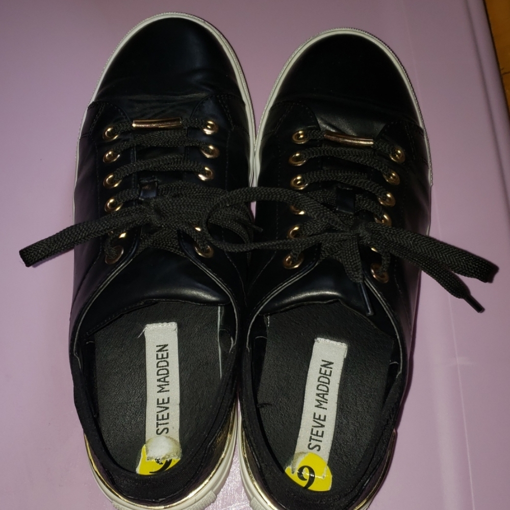 New Steve Madden sz9 Price drop!! - Picture 3 of 5